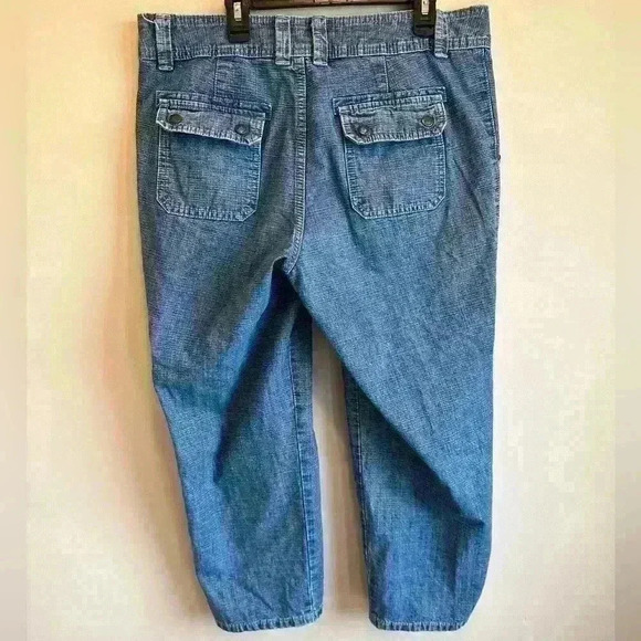 Liz Claiborne Size 10 Women’s Jeans/Capris. - Picture 9 of 10